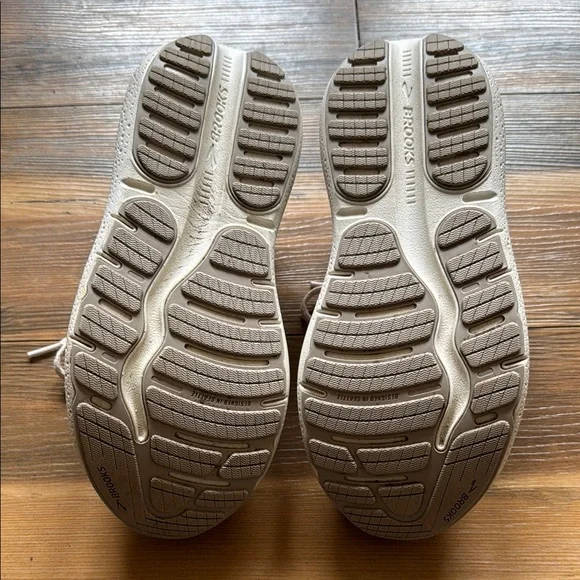 Women's Brooks Ghost Max shoes - Picture 3 of 6